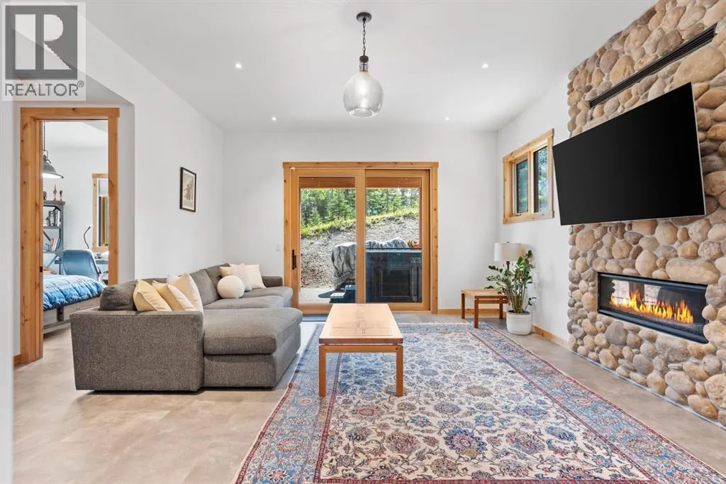 232 Stewart Creek Rise