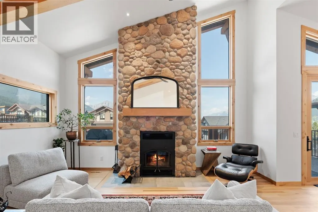 232 Stewart Creek Rise