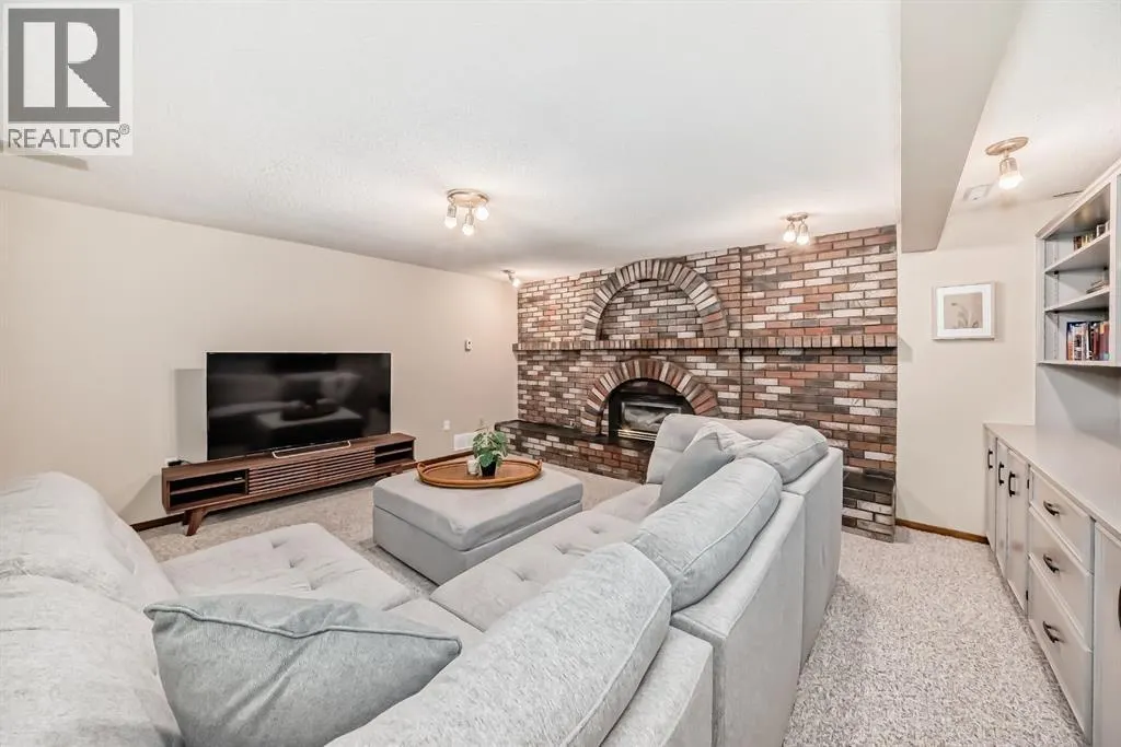 5556 Dalhart Hill NW