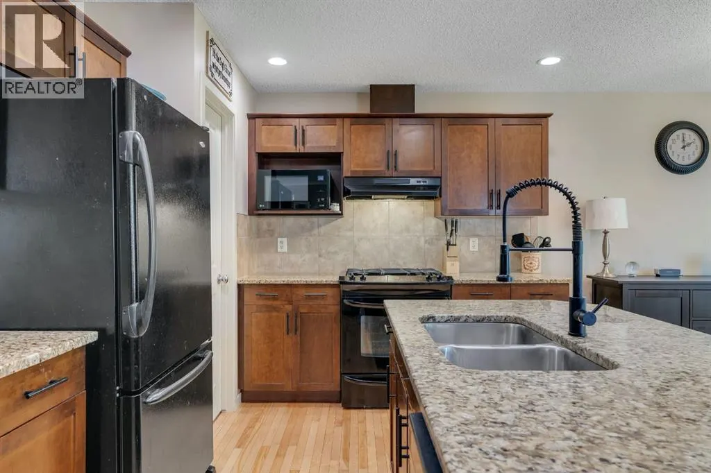 240 Silverado Range Heights SW
