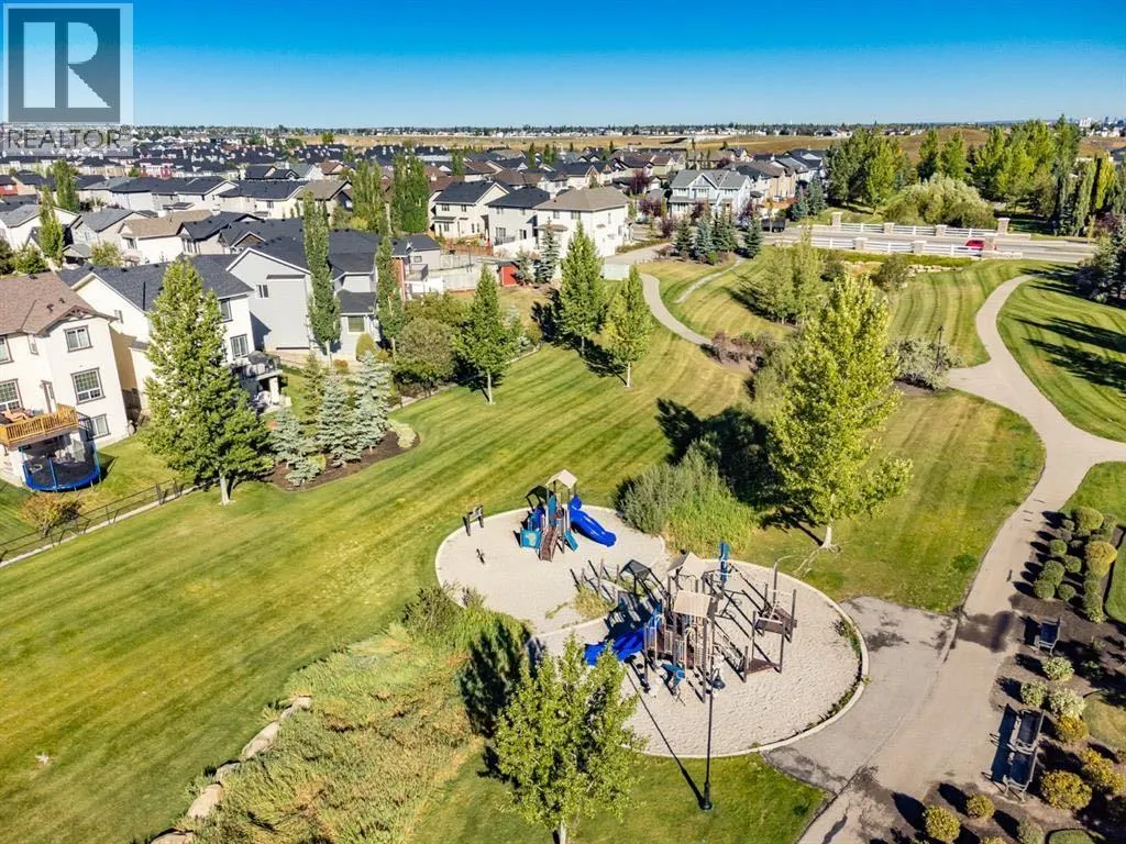 240 Silverado Range Heights SW
