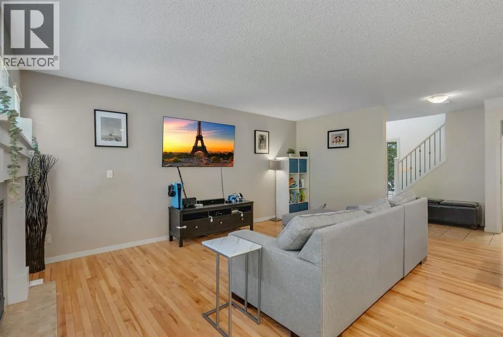 240 Silverado Range Heights SW
