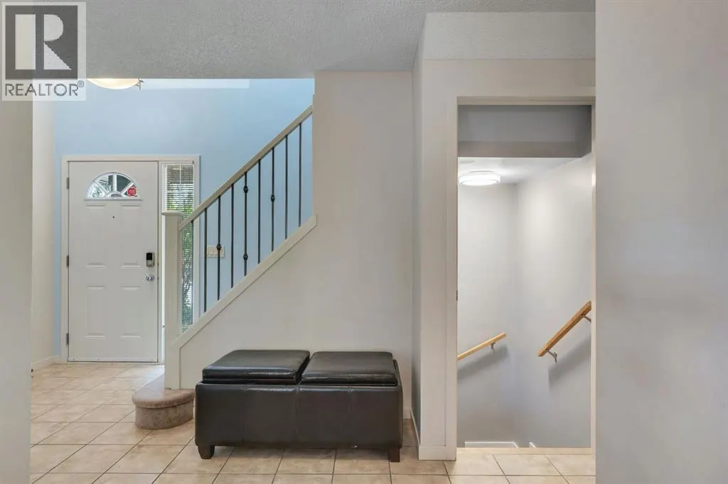 240 Silverado Range Heights SW
