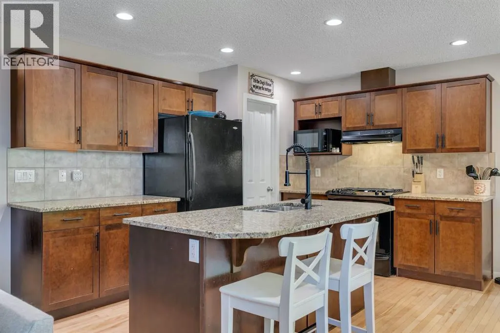 240 Silverado Range Heights SW