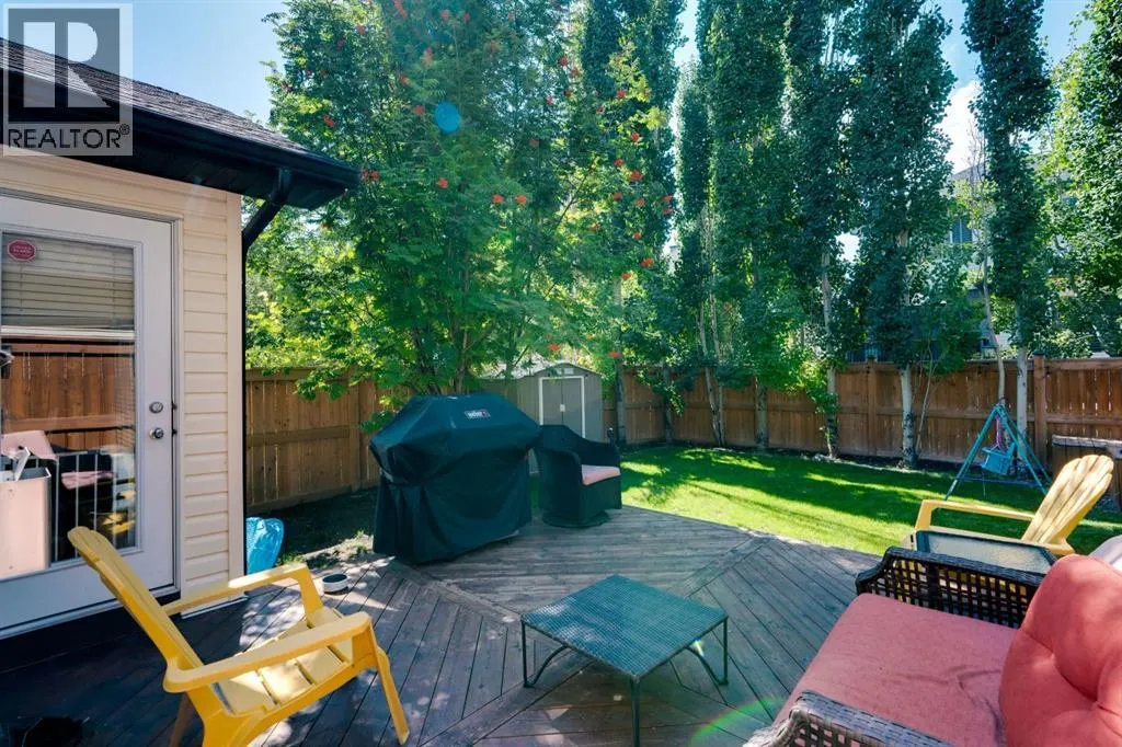 240 Silverado Range Heights SW