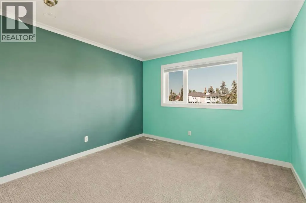 123 Scenic Park Crescent NW