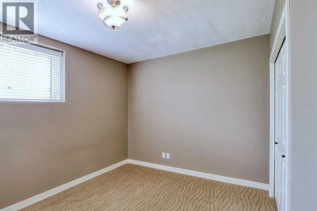 290048 34 Street W