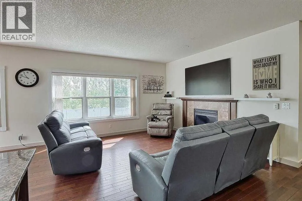 290048 34 Street W