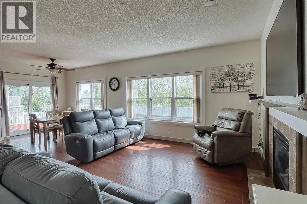 290048 34 Street W