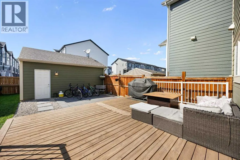 63 Masters Manor SE