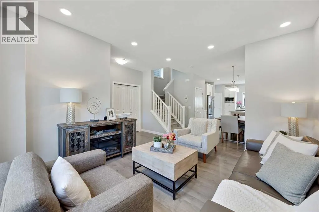63 Masters Manor SE