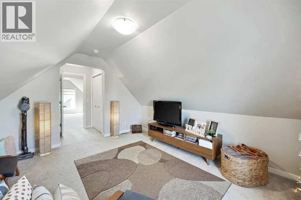 63 Masters Manor SE