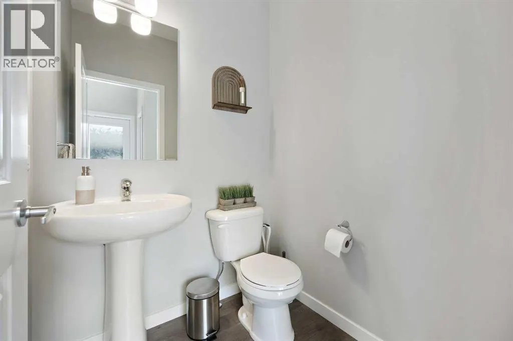 63 Masters Manor SE
