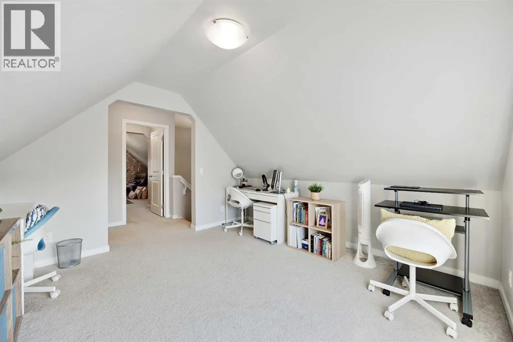 63 Masters Manor SE