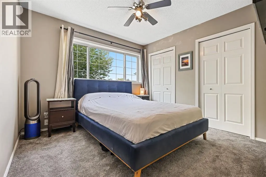82 Erin Grove SE