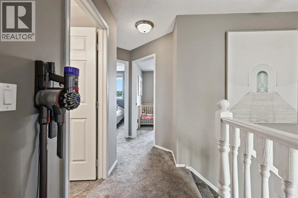 82 Erin Grove SE