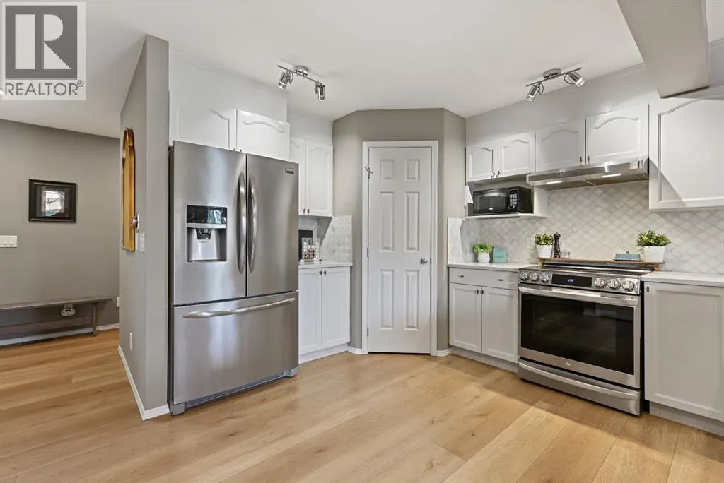 82 Erin Grove SE