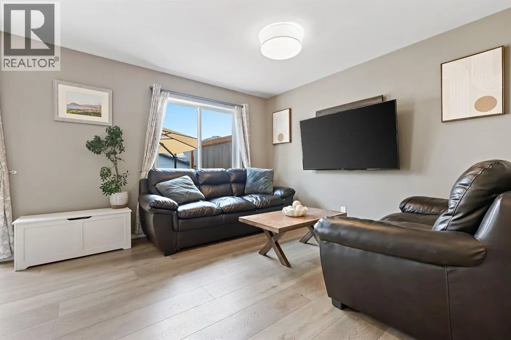 82 Erin Grove SE