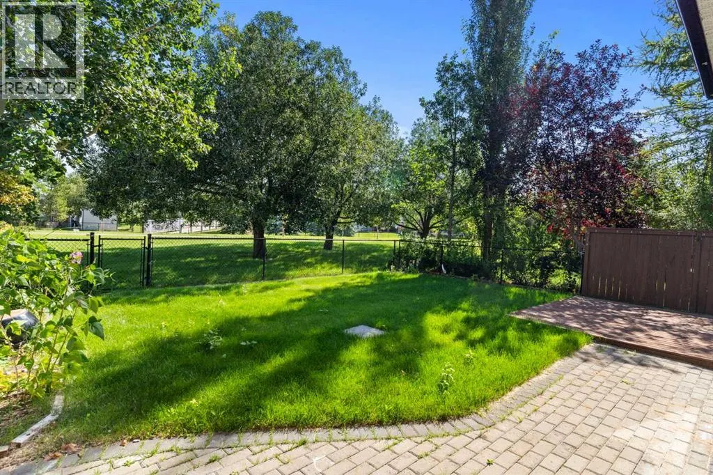 16 Shawbrooke Park SW