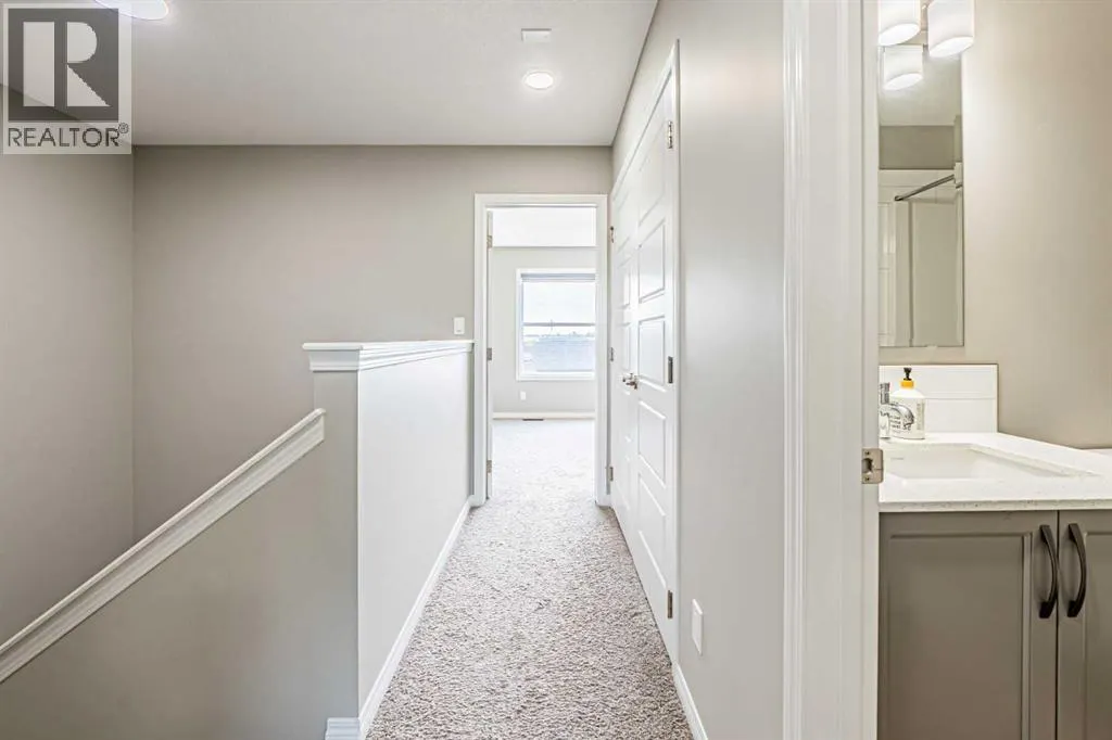 145 Corner Ridge Mews NE