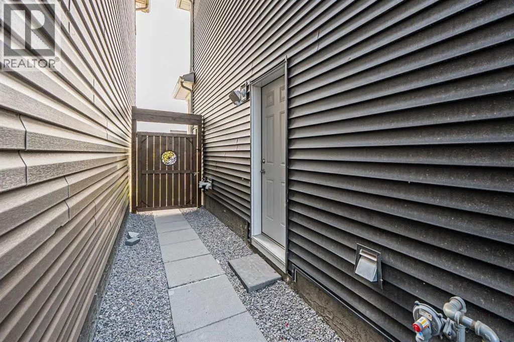 145 Corner Ridge Mews NE