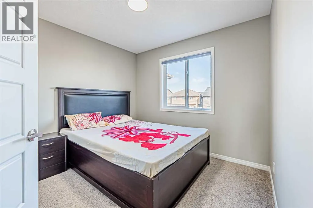 145 Corner Ridge Mews NE
