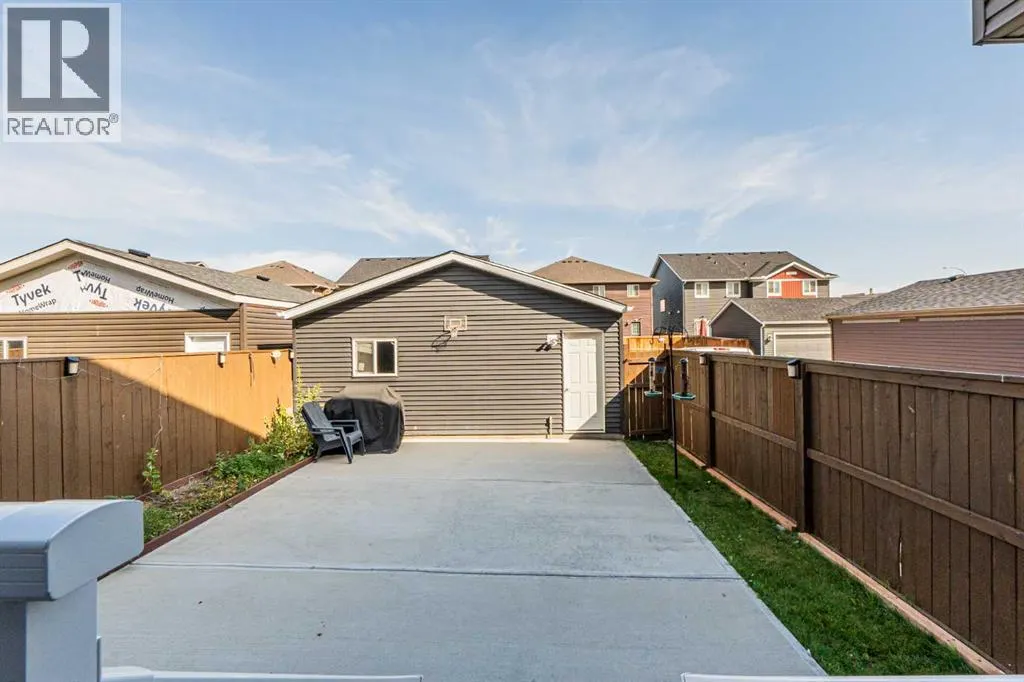 145 Corner Ridge Mews NE