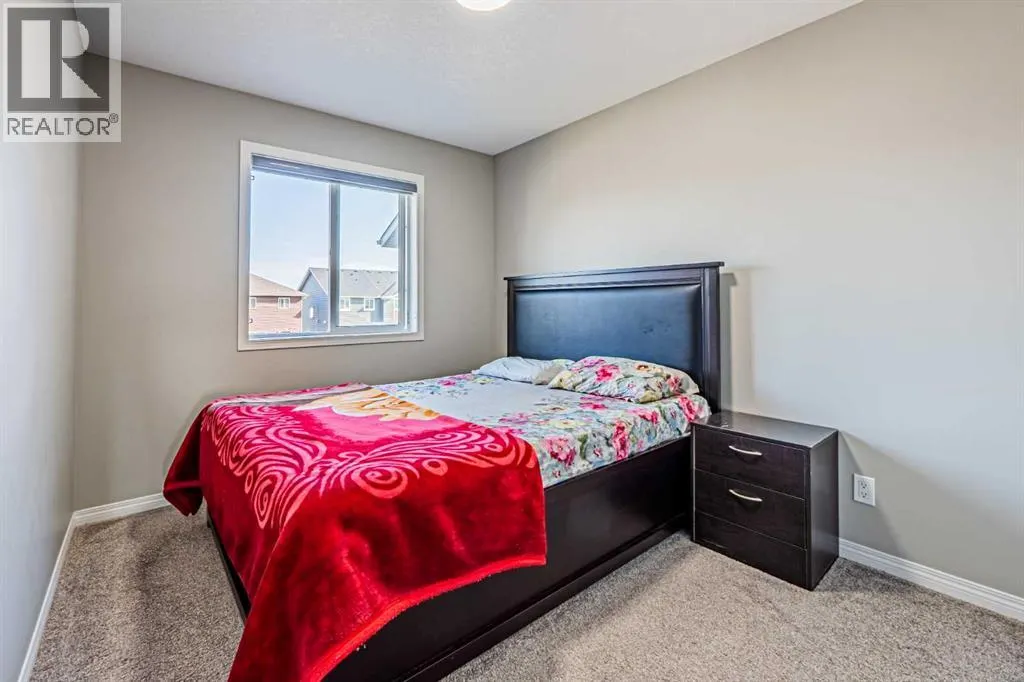 145 Corner Ridge Mews NE