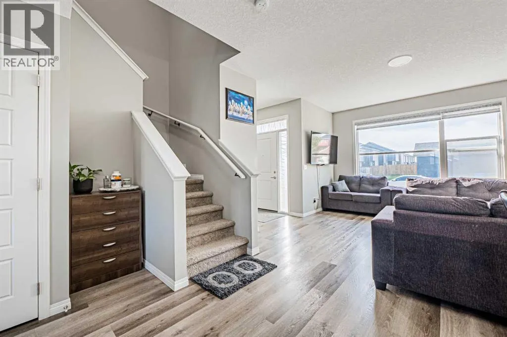 145 Corner Ridge Mews NE