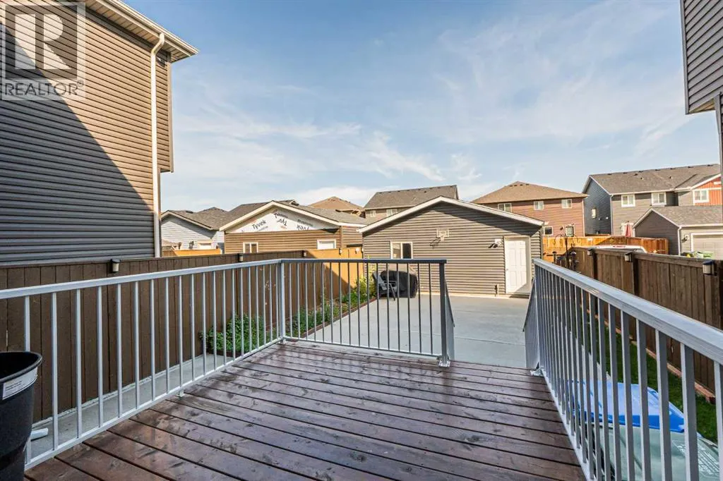 145 Corner Ridge Mews NE