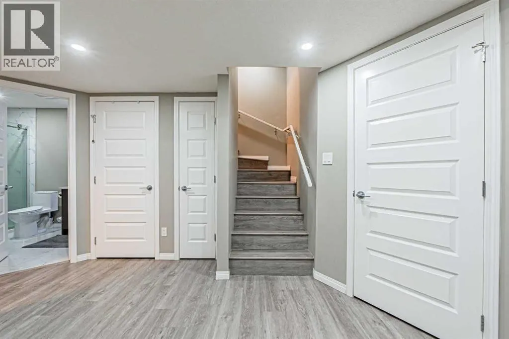 145 Corner Ridge Mews NE
