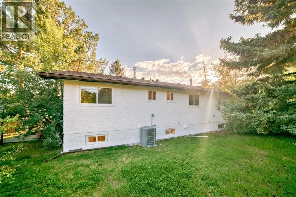 26 Dalgetty Place NW