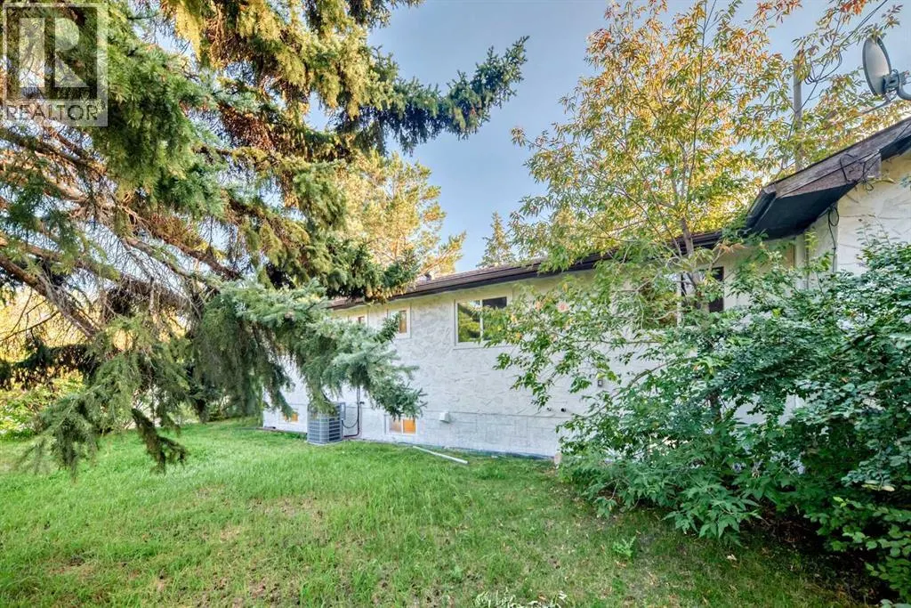 26 Dalgetty Place NW