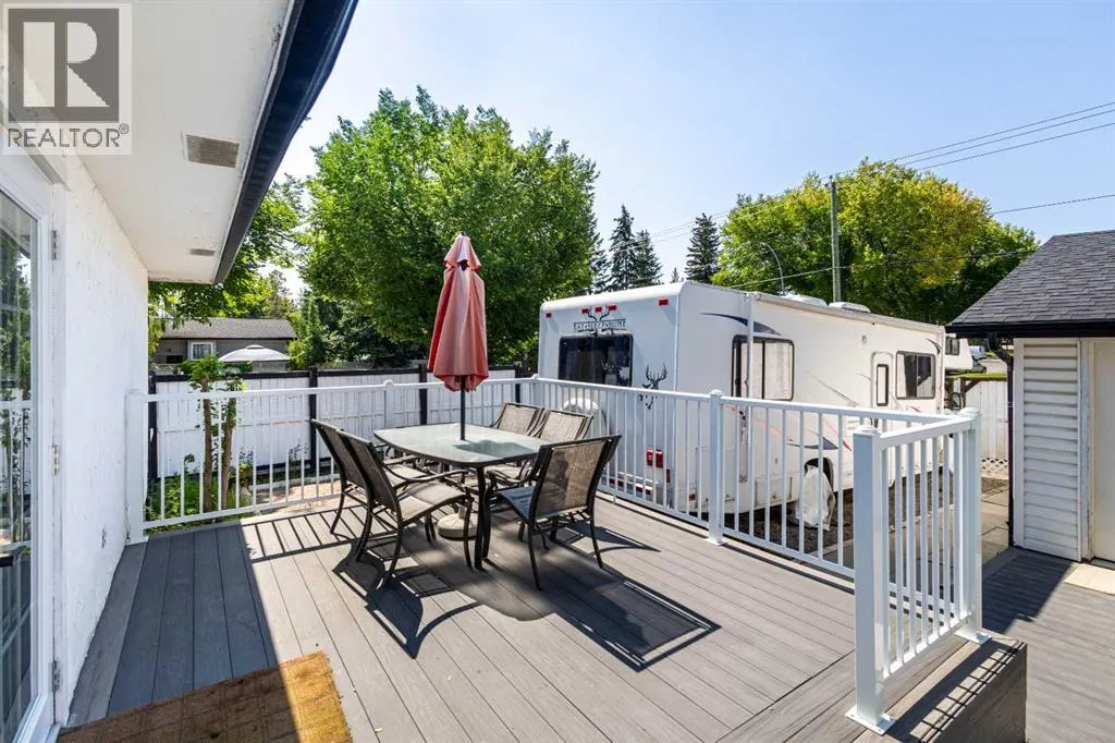 9427 Palliser Place SW
