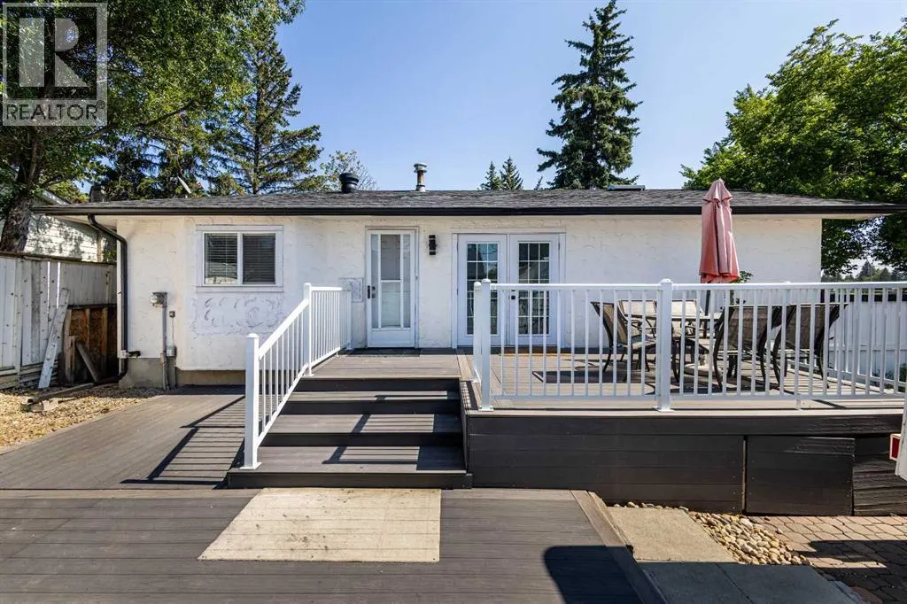9427 Palliser Place SW