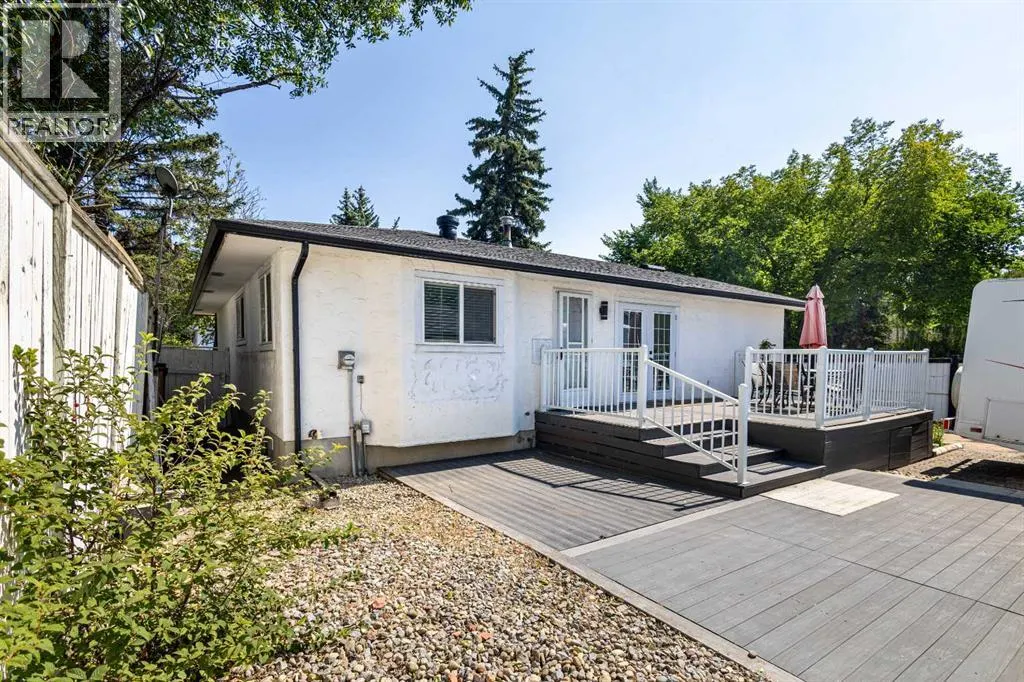 9427 Palliser Place SW