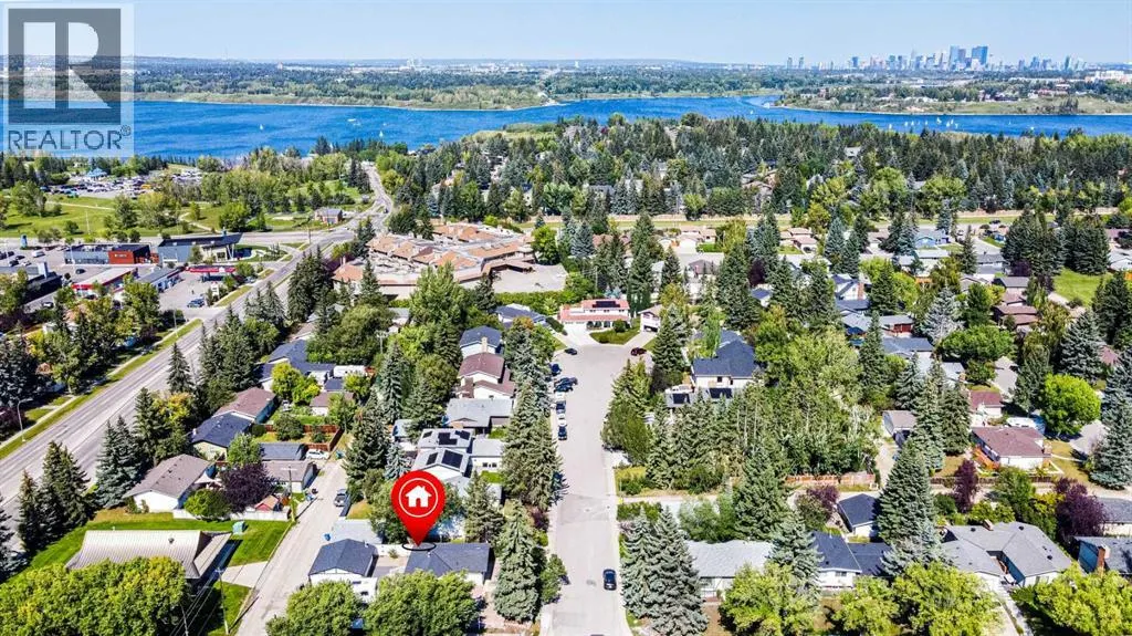 9427 Palliser Place SW