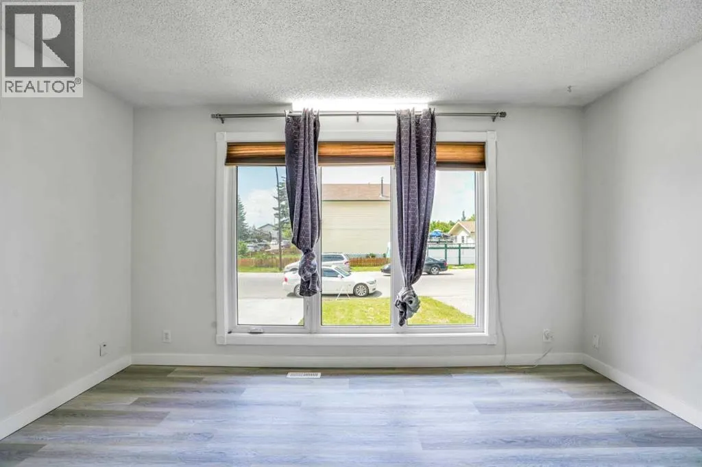 171 erin ridge Road SE
