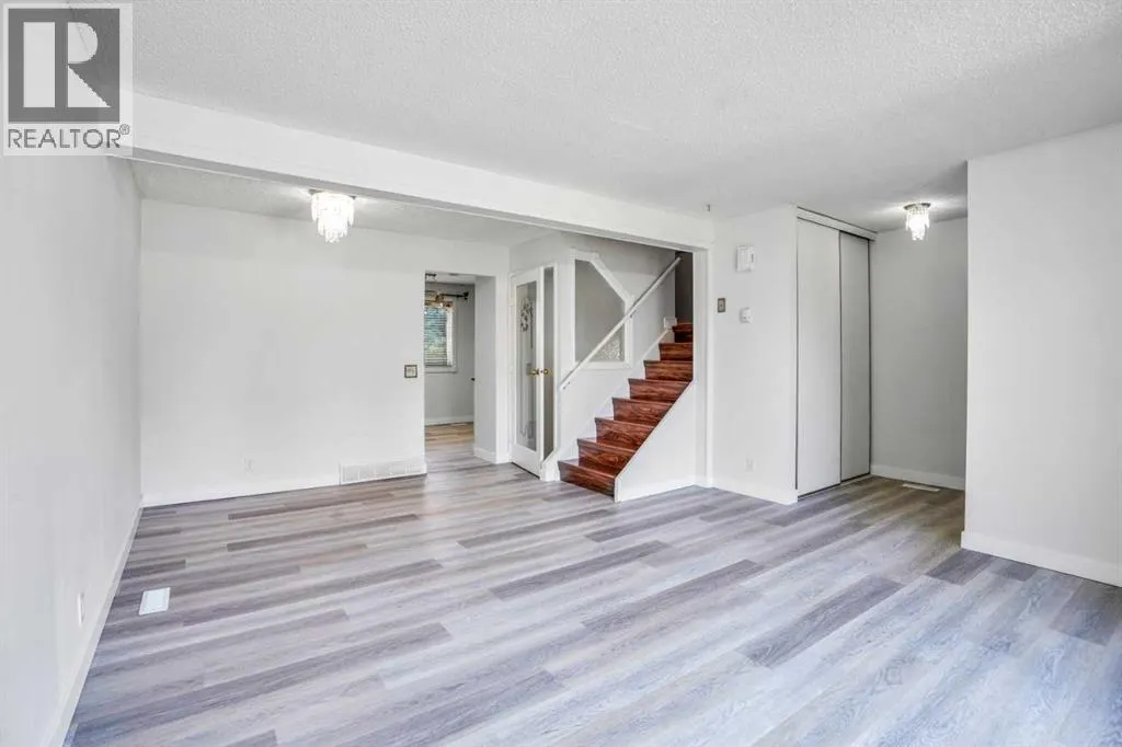 171 erin ridge Road SE
