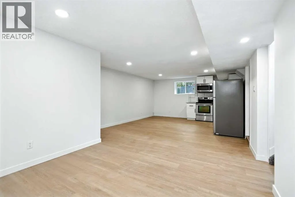 3 Stanhope Avenue