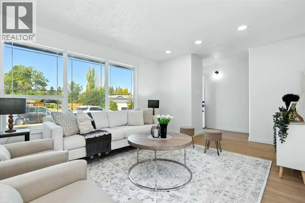3 Stanhope Avenue