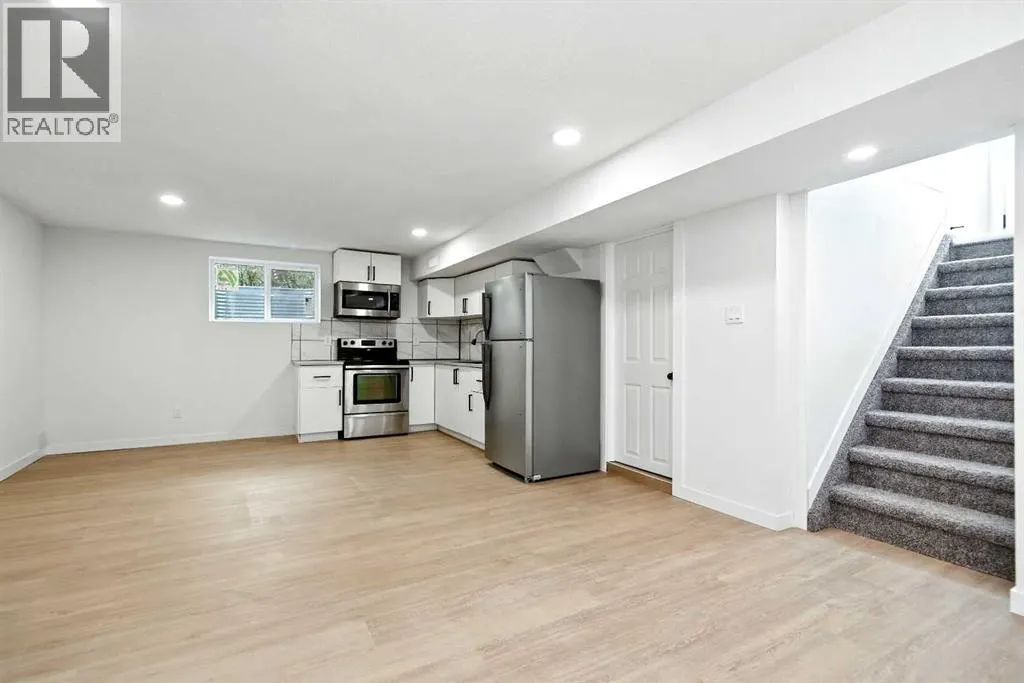 3 Stanhope Avenue