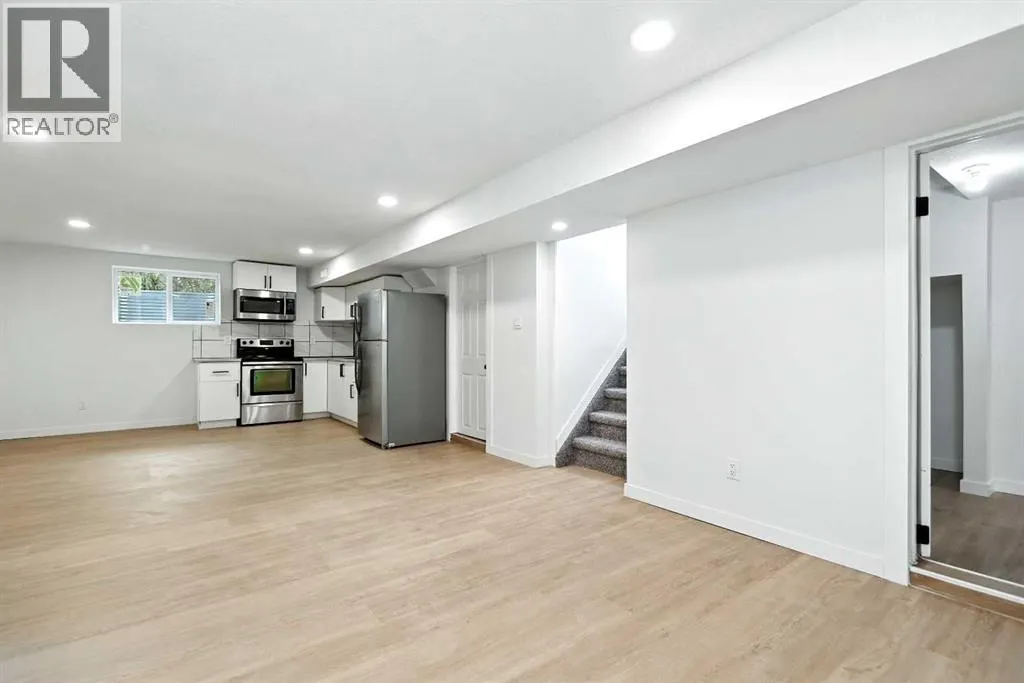 3 Stanhope Avenue