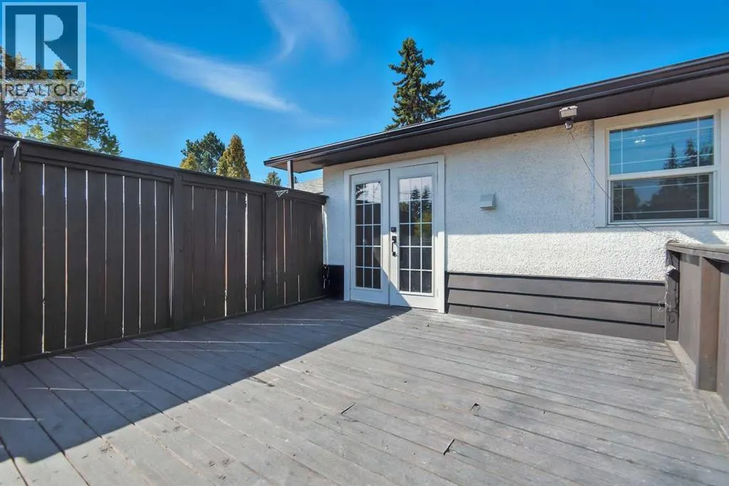 3 Stanhope Avenue