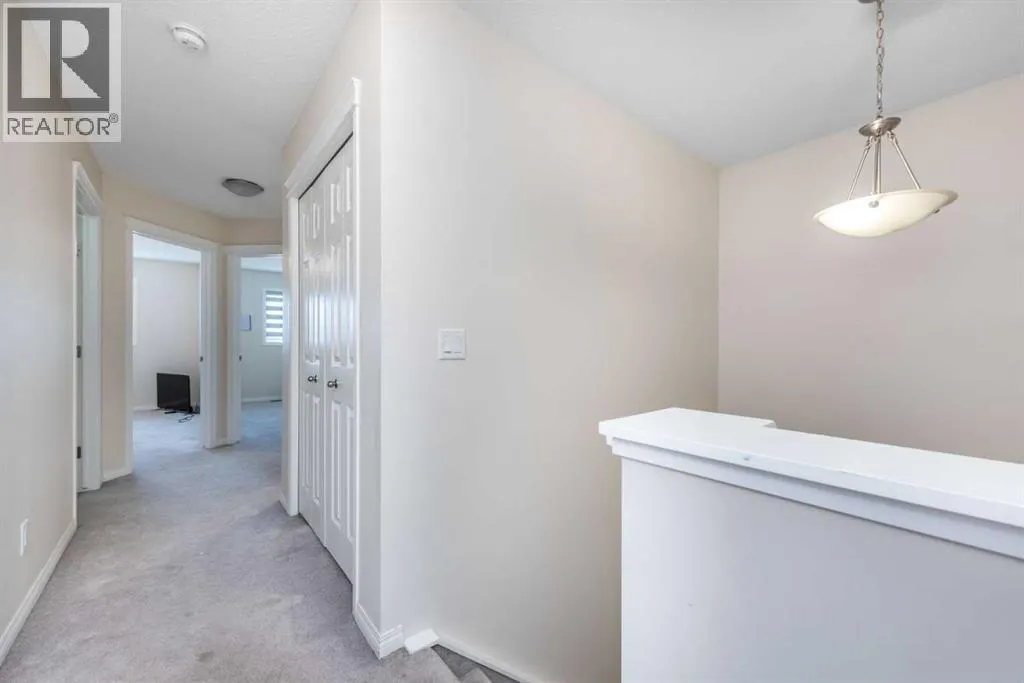 15 Savanna Parade NE
