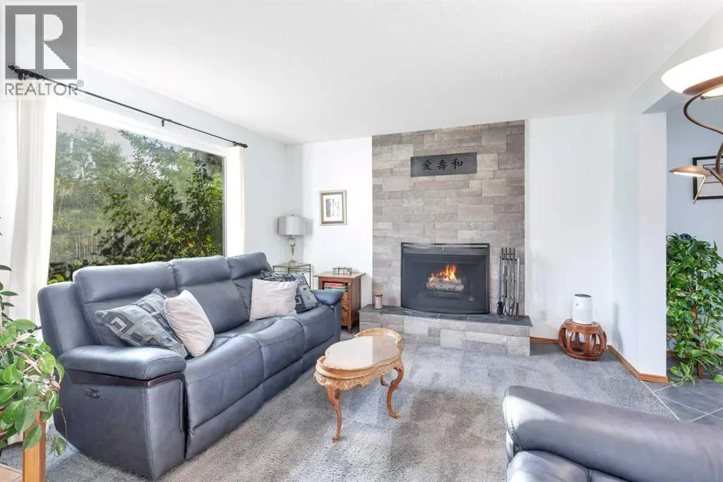 56 Lakeview Crescent