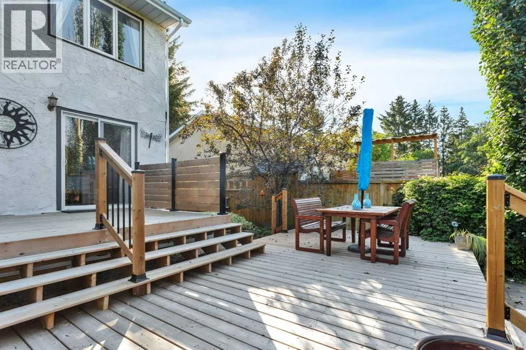 56 Lakeview Crescent