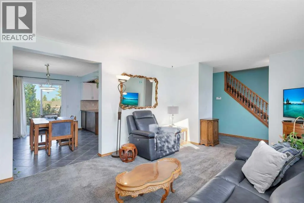 56 Lakeview Crescent
