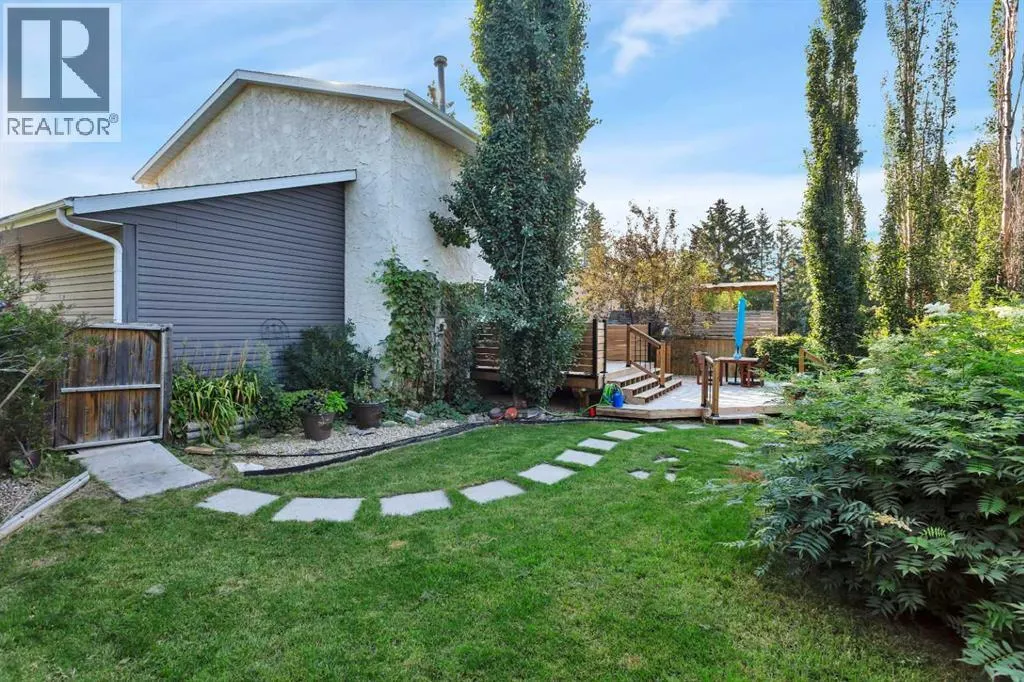 56 Lakeview Crescent