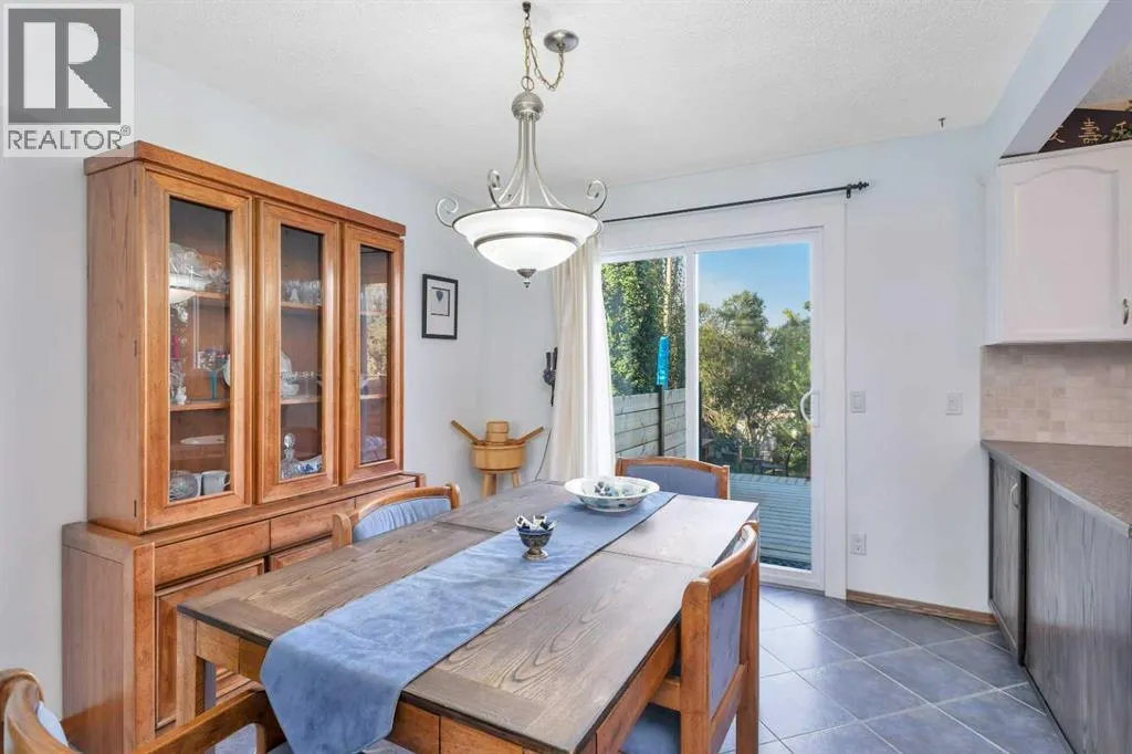 56 Lakeview Crescent